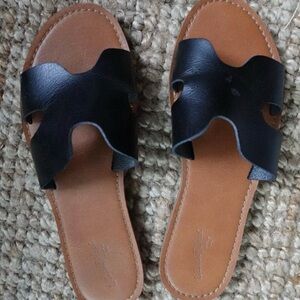 Target Universal Thread H Style Black Leather Sandal Flat 7